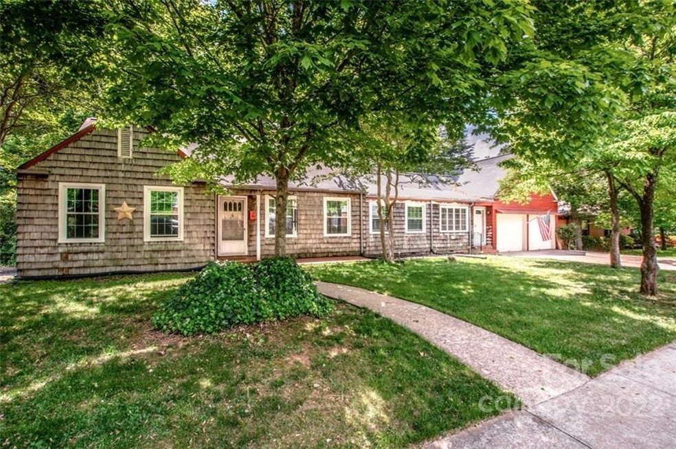 341 N Bost St, Statesville, NC 28677 - photo 1