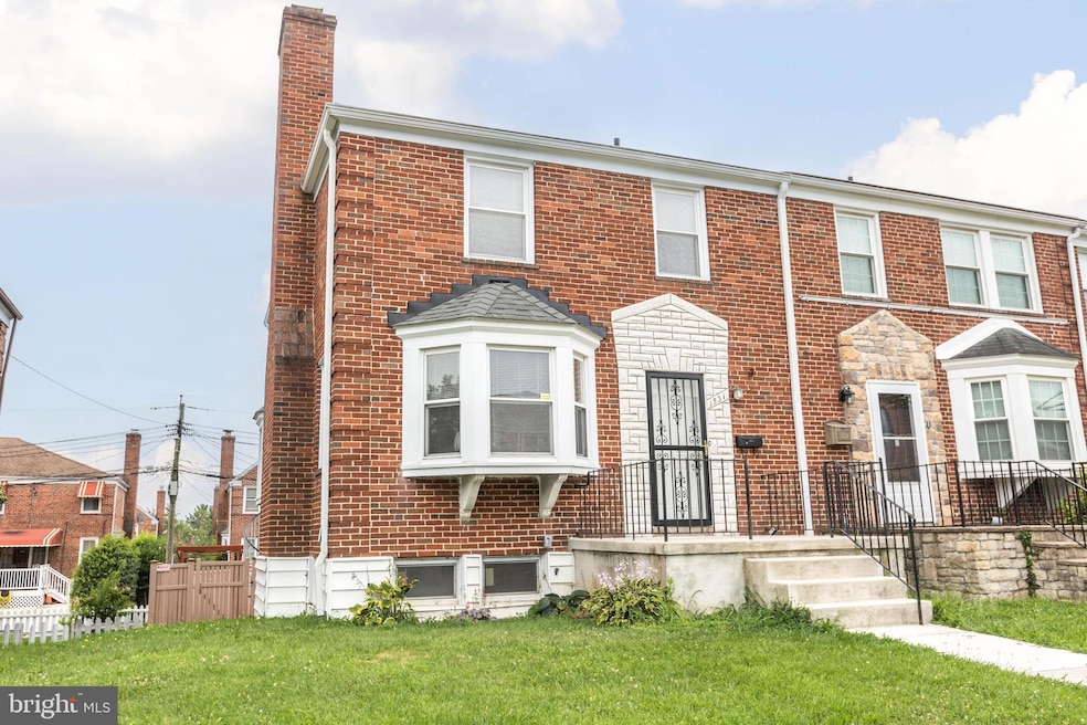 1531 Kennewick Rd, Baltimore, MD 21218 - photo 1