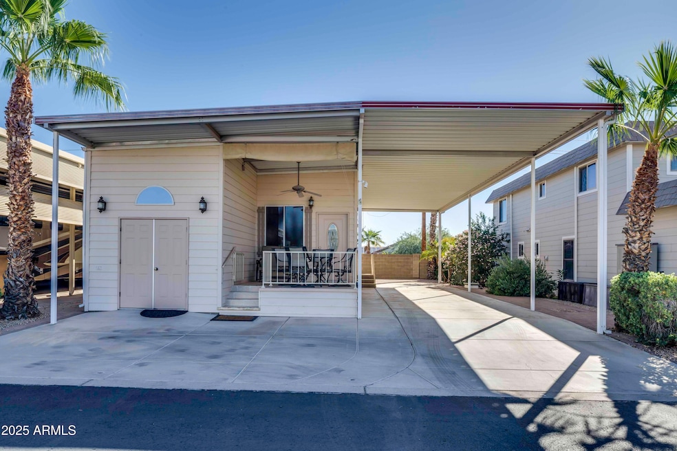 17200 W Bell Rd unit 1425, Surprise, AZ 85374 - photo 1