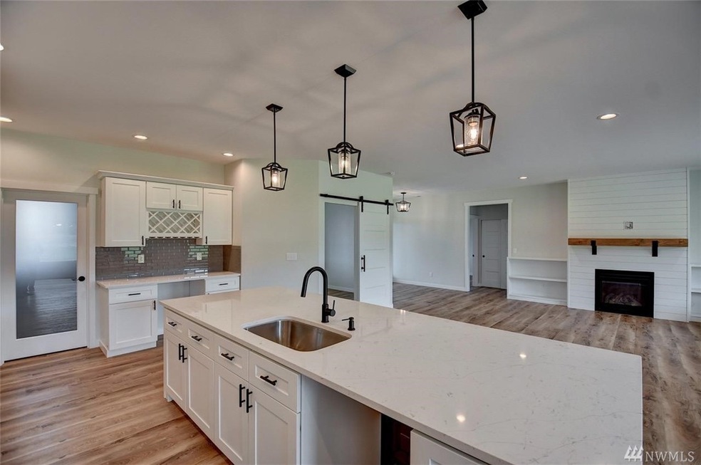 16307 Reichel Rd SE, Rainier, WA 98576 - photo 1