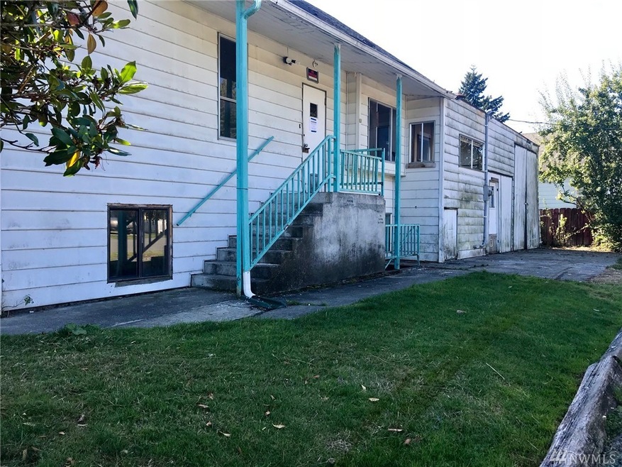 2404 Pine St, Everett, WA 98201 - photo 1