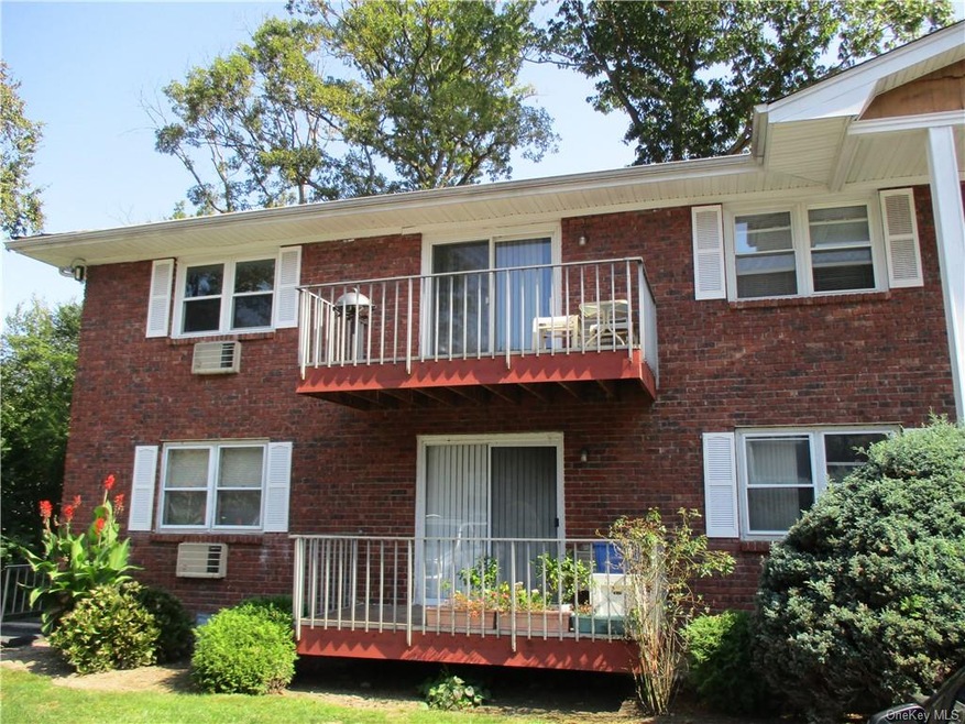 84 Demarest Ave unit 17, West Nyack, NY 10994 - photo 1