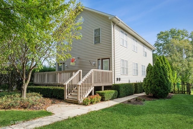 836 N Loomis St unit A, Naperville, IL 60563 - photo 1