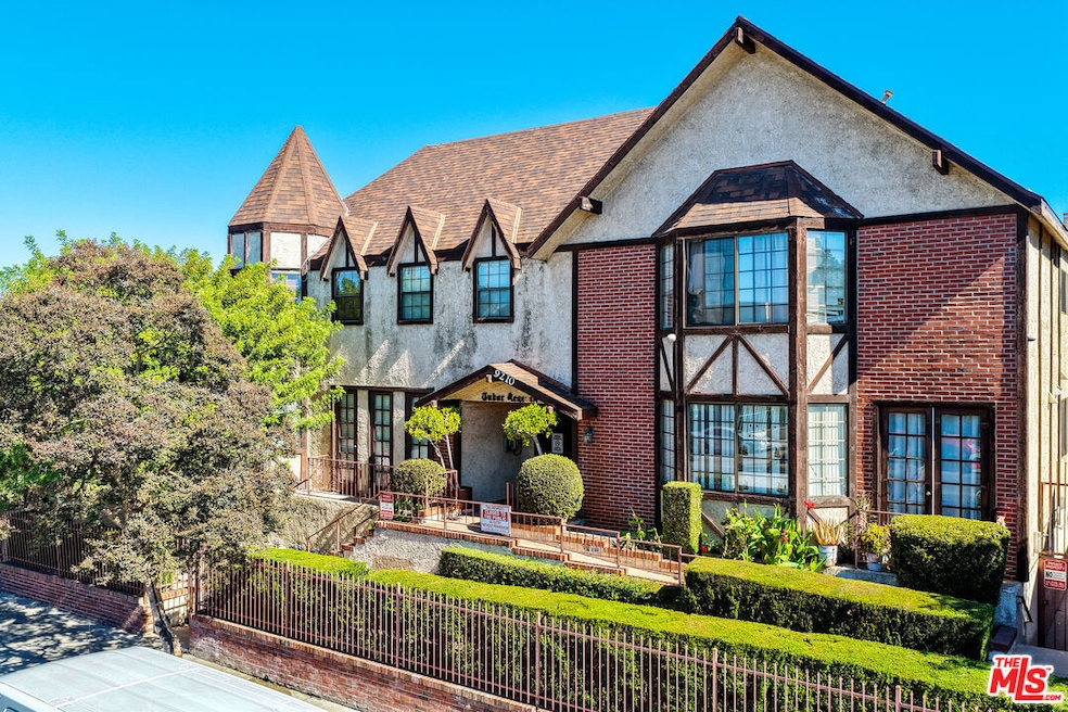 For Sale $459,000 • Co-Listing Agent