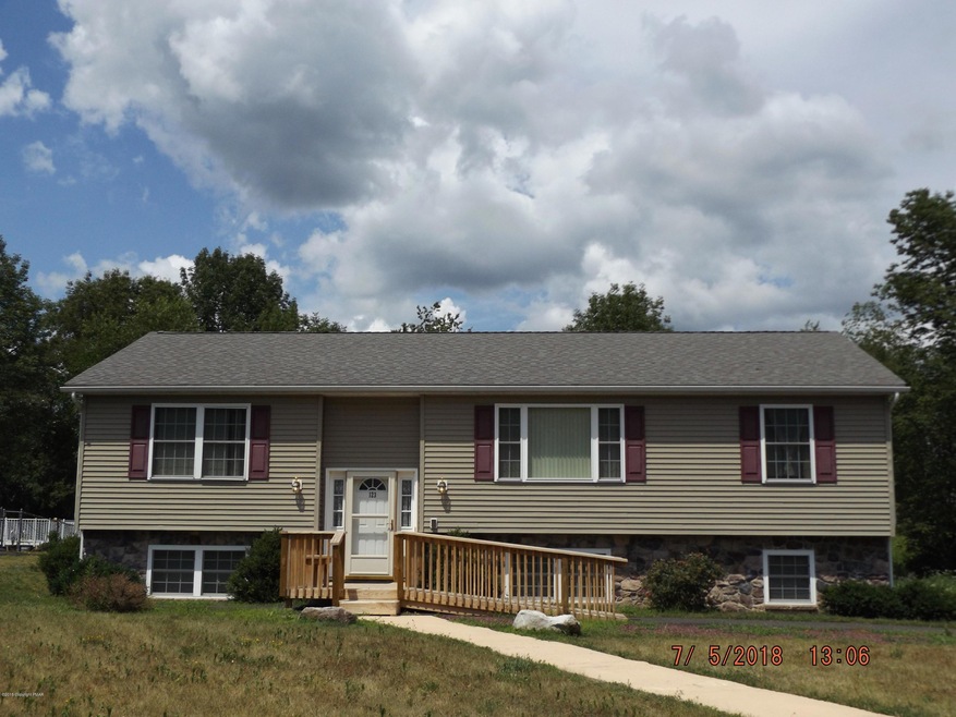 123 Michaels Run, Stroudsburg, PA 18360 - photo 1