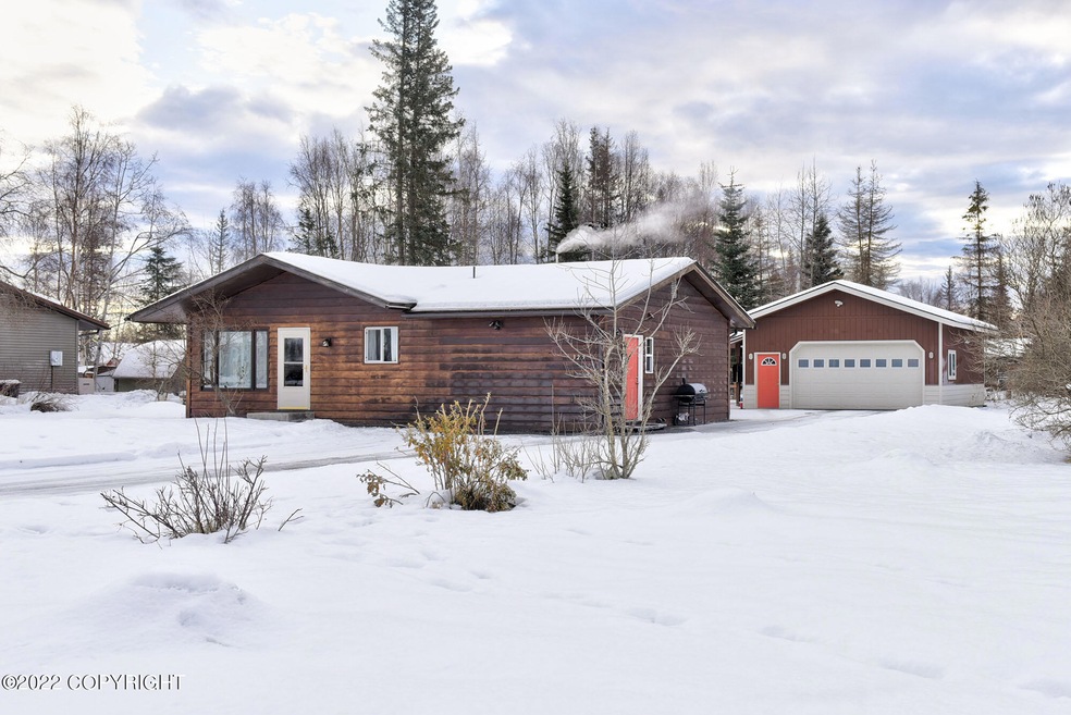 Soldotna House and Garage