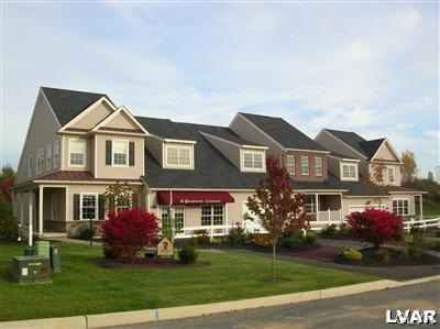 5526 Briar Ln, Whitehall, PA 18052 - photo 1