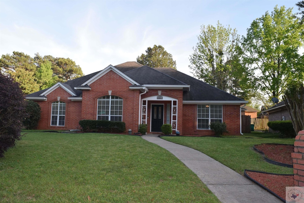 3501 Clear Creek Cr, Texarkana, TX 75503 - photo 1