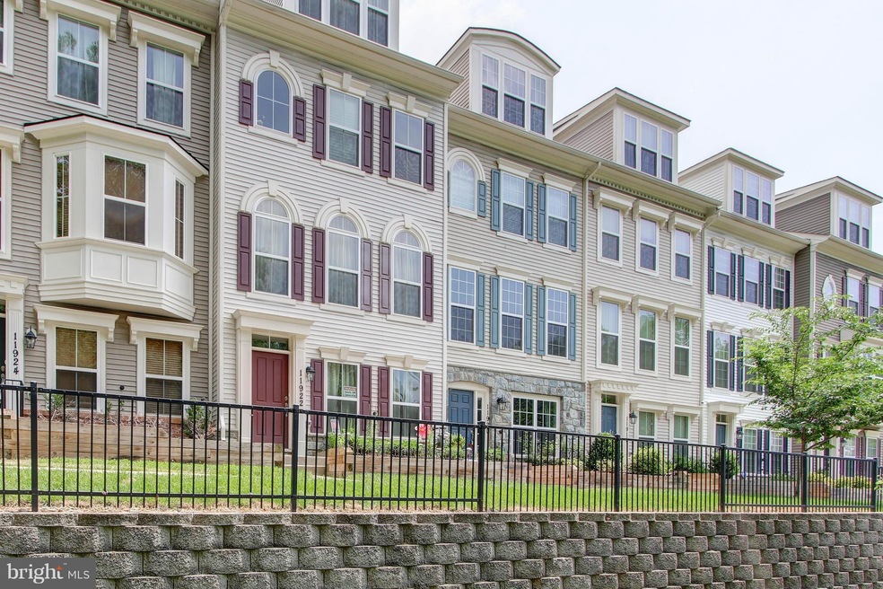 11920 Weybridge Ln, Germantown, MD 20876 - photo 1