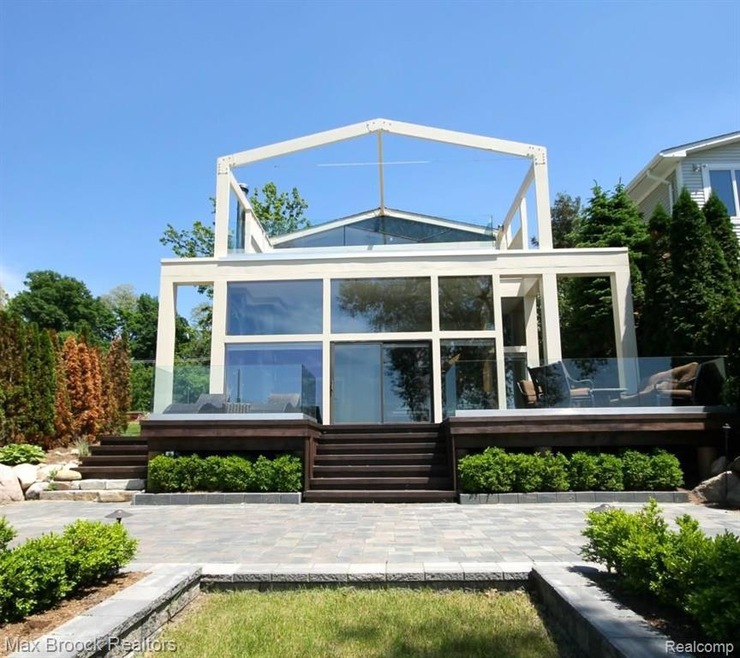 3108 Middlebelt Rd, West Bloomfield, MI 48323 - photo 1