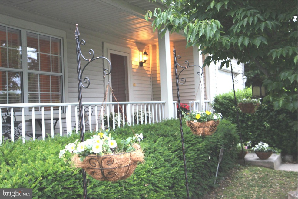 8 Simpson Ct, Reisterstown, MD 21136 - photo 1