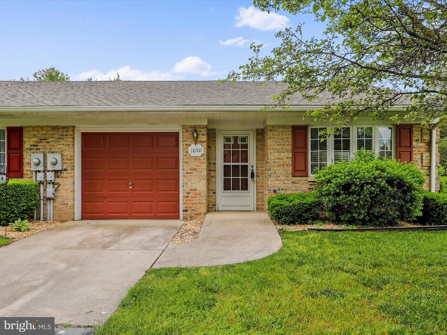 1050 Matthew Ct, Hagerstown, MD 21742 - photo 1