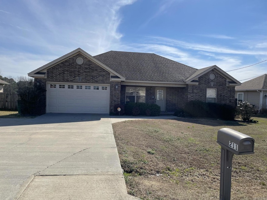 211 Pineview Dr, Beebe, AR 72012 - photo 1