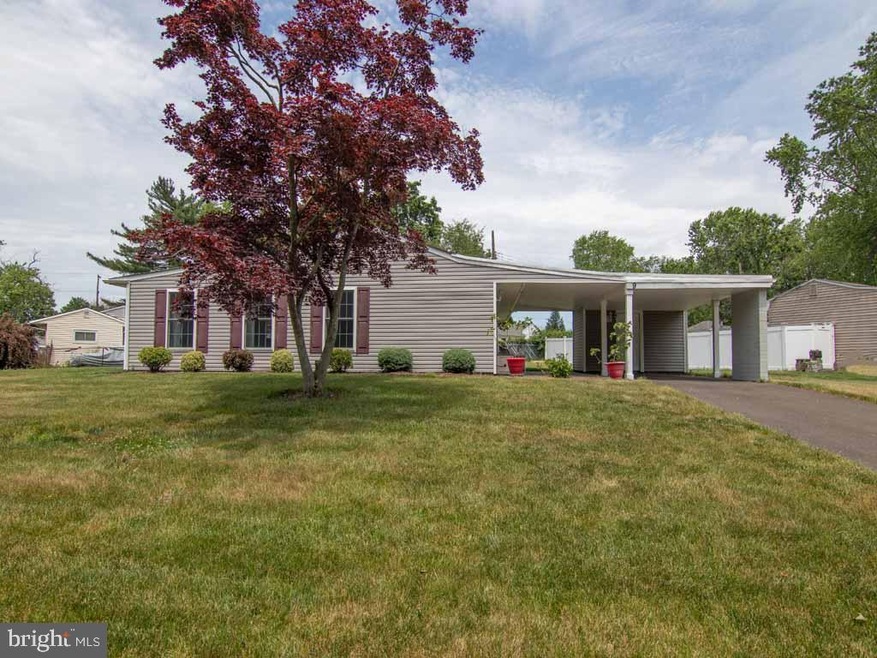 9 Yellowood Dr, Levittown, PA 19057 - photo 1