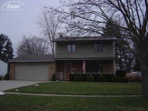 520 Somerset Dr, Flushing, MI 48433 - photo 1