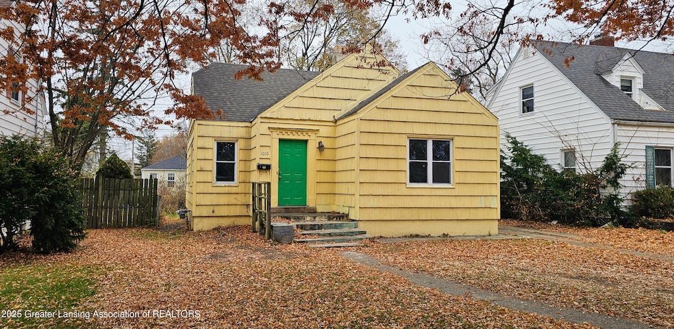 1016 Cleo St, Lansing, MI 48915 - photo 1