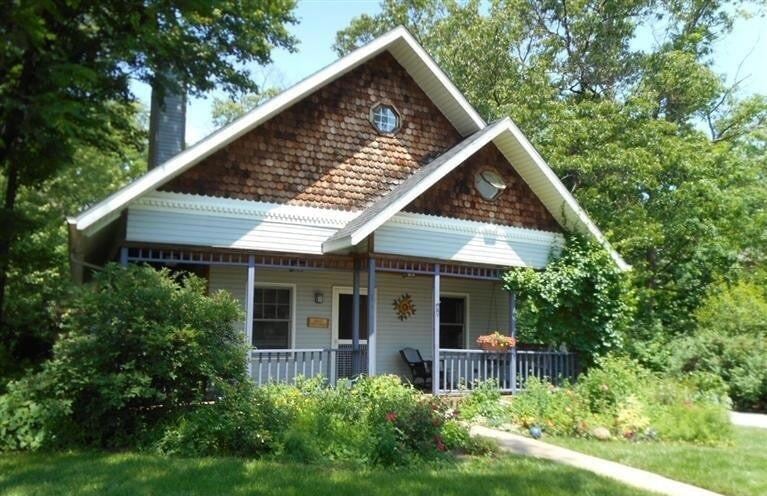 For Sale $900,000