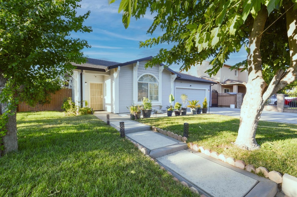 Sold $390,000 • Co-Listing Agent