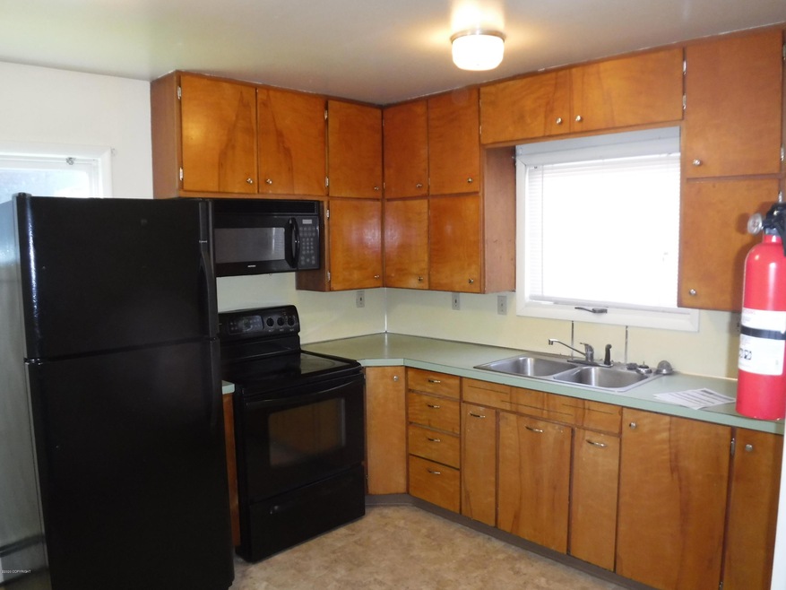 5324 Sharon St unit 4, Anchorage, AK 99508 - photo 1