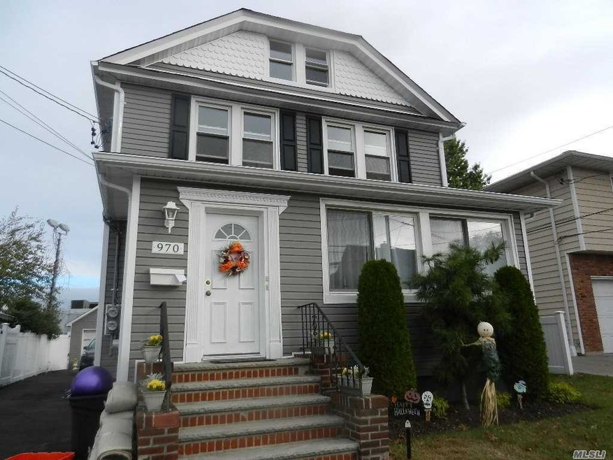 970 Washington St unit 2, Franklin Square, NY 11010 - photo 1