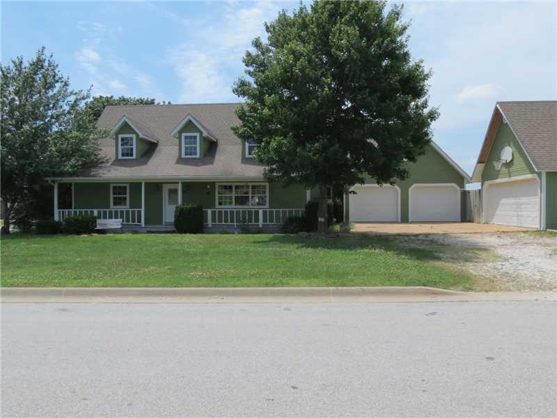 10889 Stonecrop Ln, Farmington, AR 72730 - photo 1