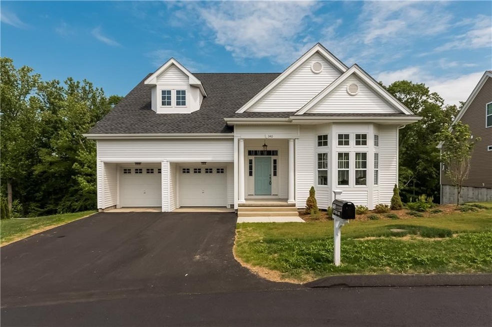 Wonderful Colonial that backs up to serene Rooseve