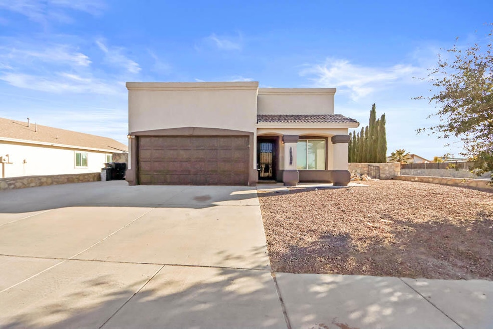 14300 Desert Point Dr, El Paso, TX 79928 - photo 1