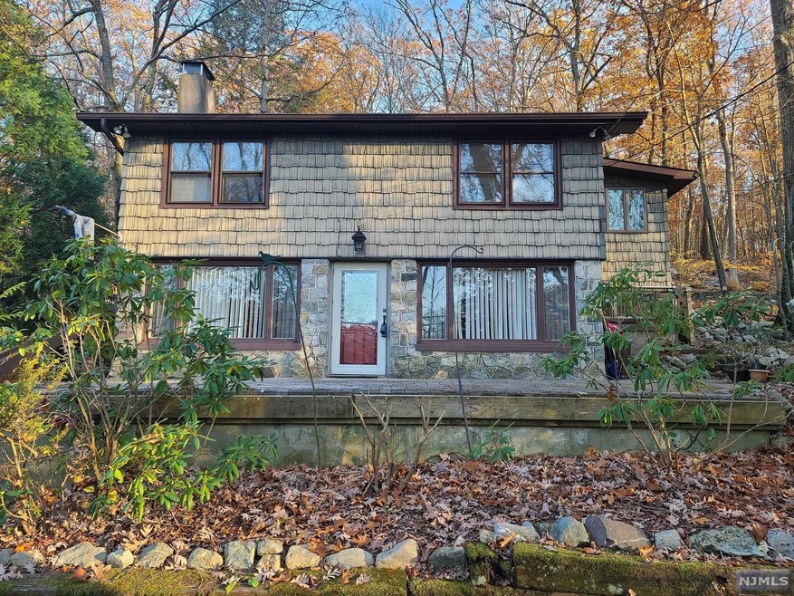 18 South Rd unit 172, Bloomingdale, NJ 07403 - photo 1