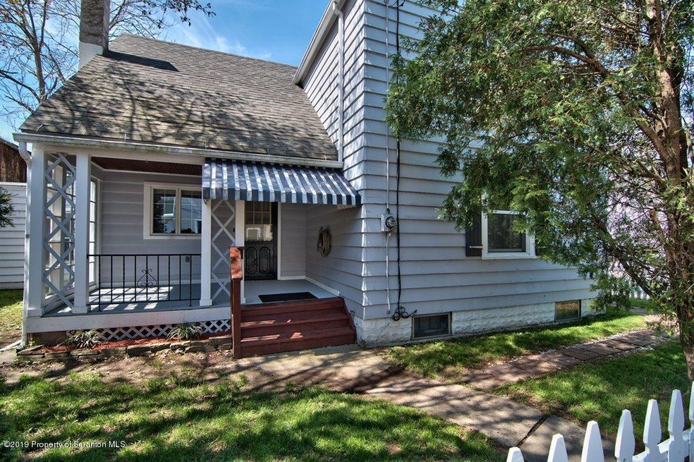 301 Grant St, Olyphant, PA 18447 - photo 1