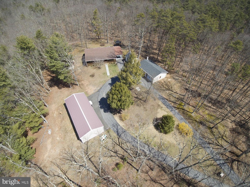 218 Chickadee Ln, Winchester, VA 22603 - photo 1