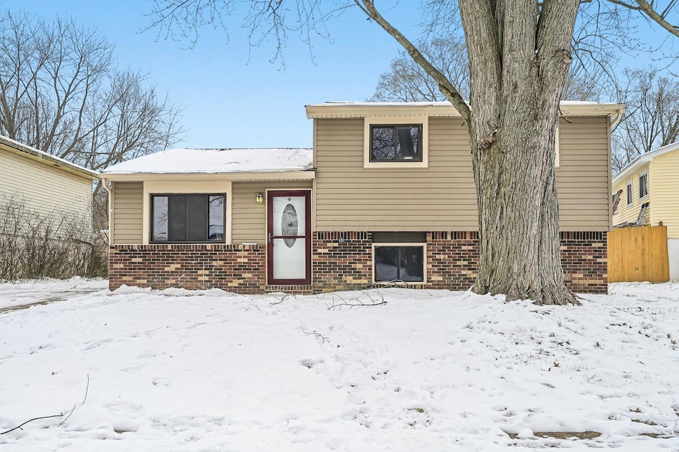 1-web-or-mls-Halpern St-001