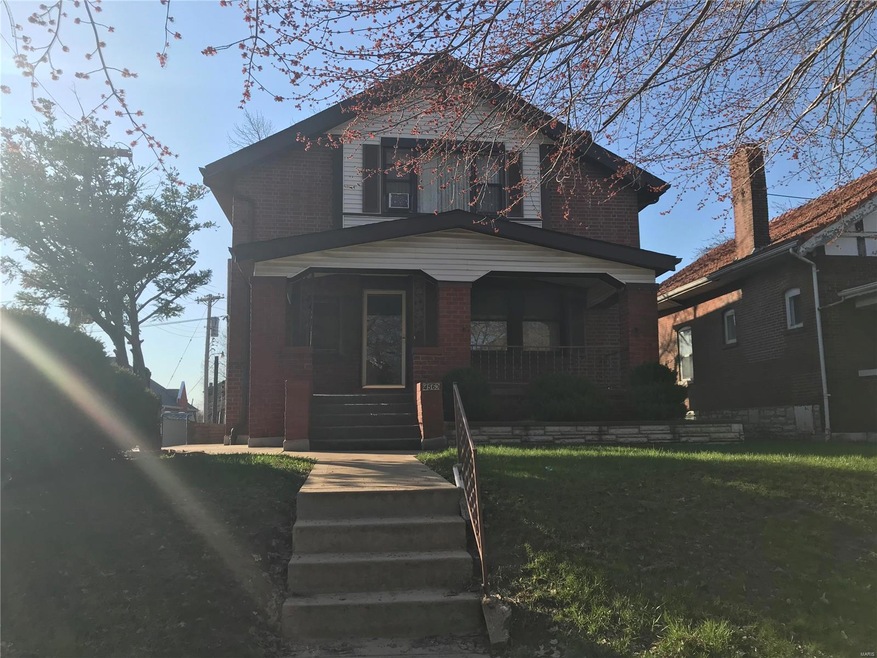 4560 Harris Ave, Saint Louis, MO 63115 - photo 1