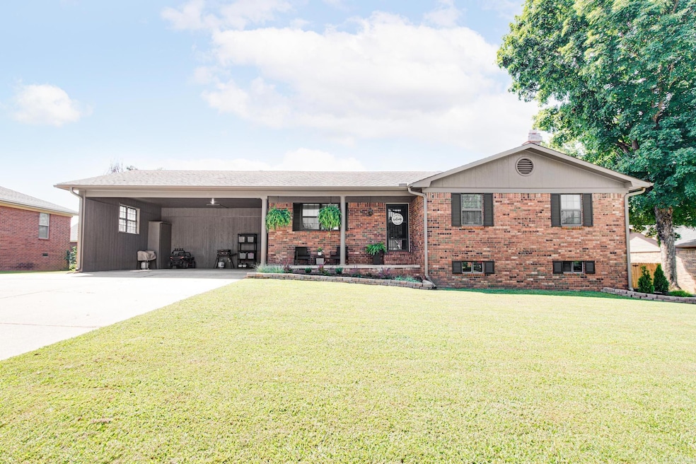 4402 Prince Dr, Paragould, AR 72450 - photo 1