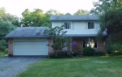 7163 Partridge Dr, Flushing, MI 48433 - photo 1