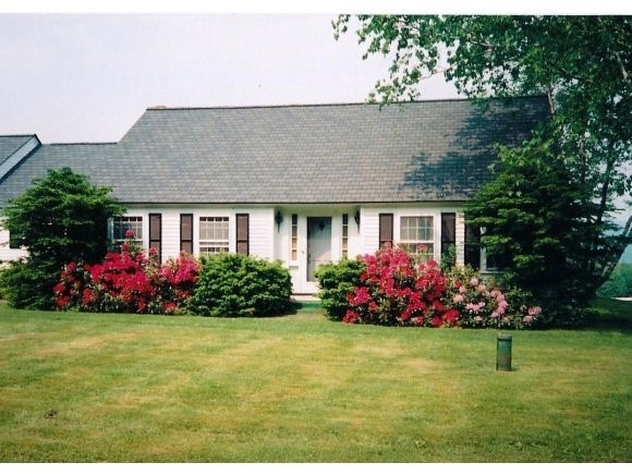 152 Wentworth Rd, Walpole, NH 03608 - photo 1