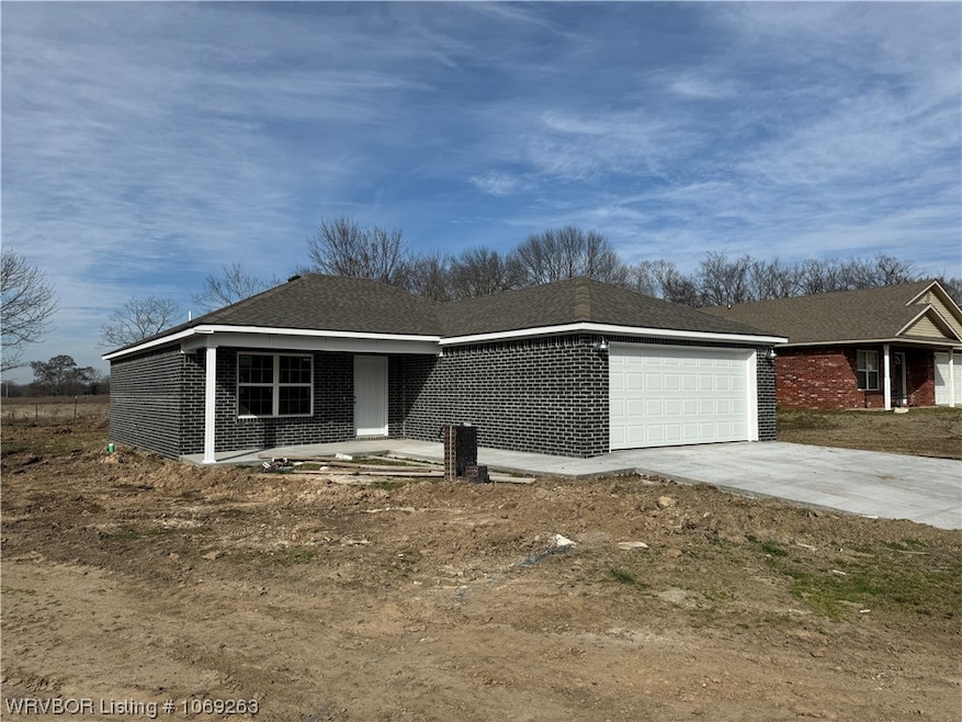 1522 Cherokee Trail, Muldrow, OK 74948 - photo 1