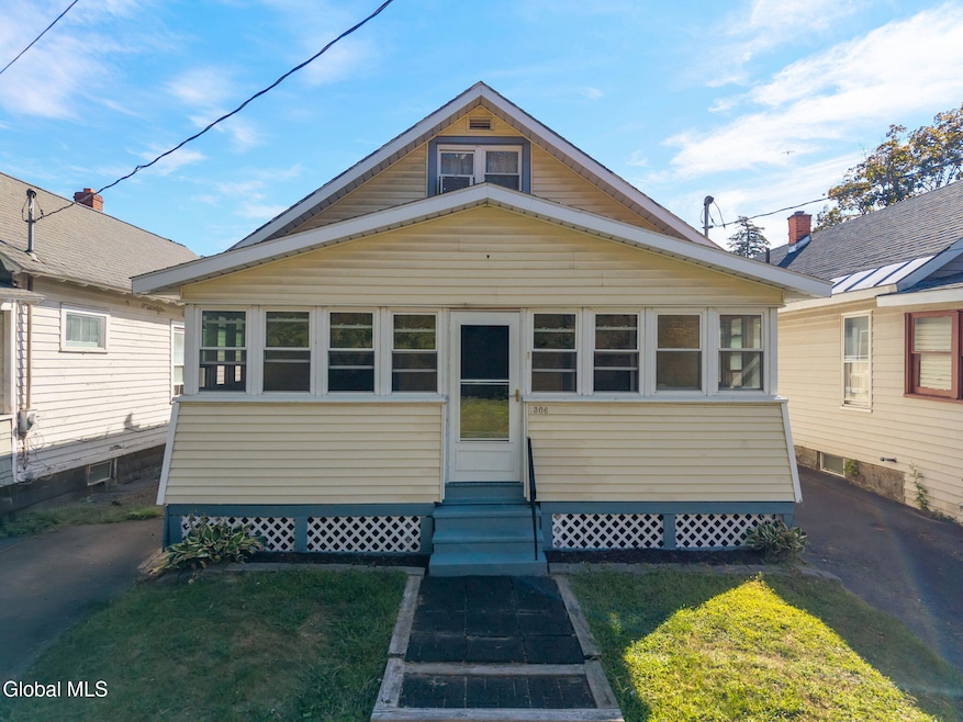 306 Huston St, Schenectady, NY 12302 - photo 1