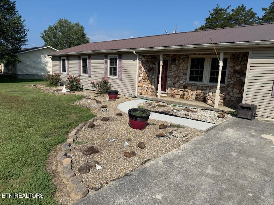 For Sale $259,900 • Co-Listing Agent