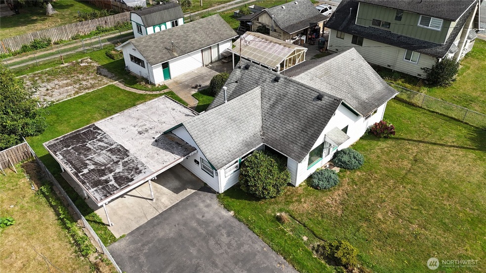 832 Alexander St, Sedro Woolley, WA 98284 - photo 1