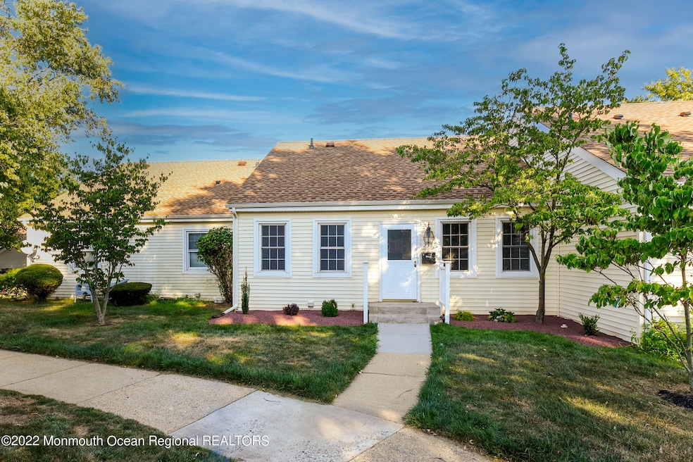 Sold $329,000 • Co-Listing Agent