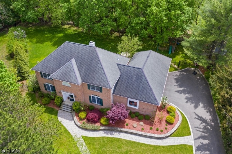 282 Joshua Ln, Wyckoff, NJ 07481 - photo 1