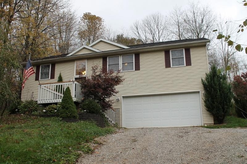 3230 Apple Valley Dr, Howard, OH 43028 - photo 1