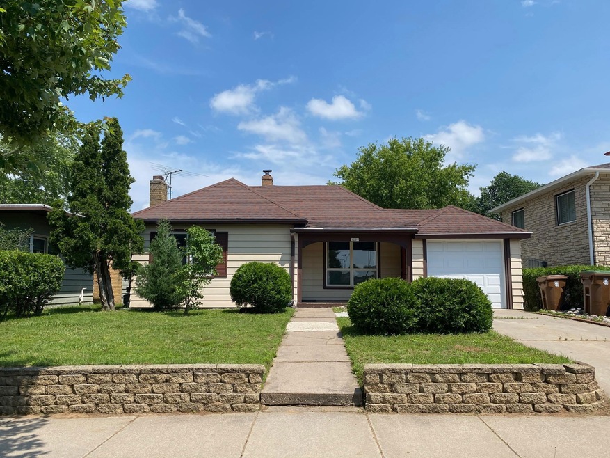 1209 Minnesota Ave, Stevens Point, WI 54481 - photo 1