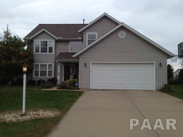 5327 N Castleberry Dr, Peoria, IL 61615 - photo 1