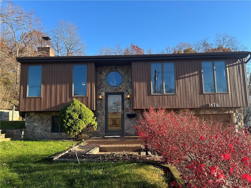 3178 New Hampshire Dr, New Kensington, PA 15068 - photo 1