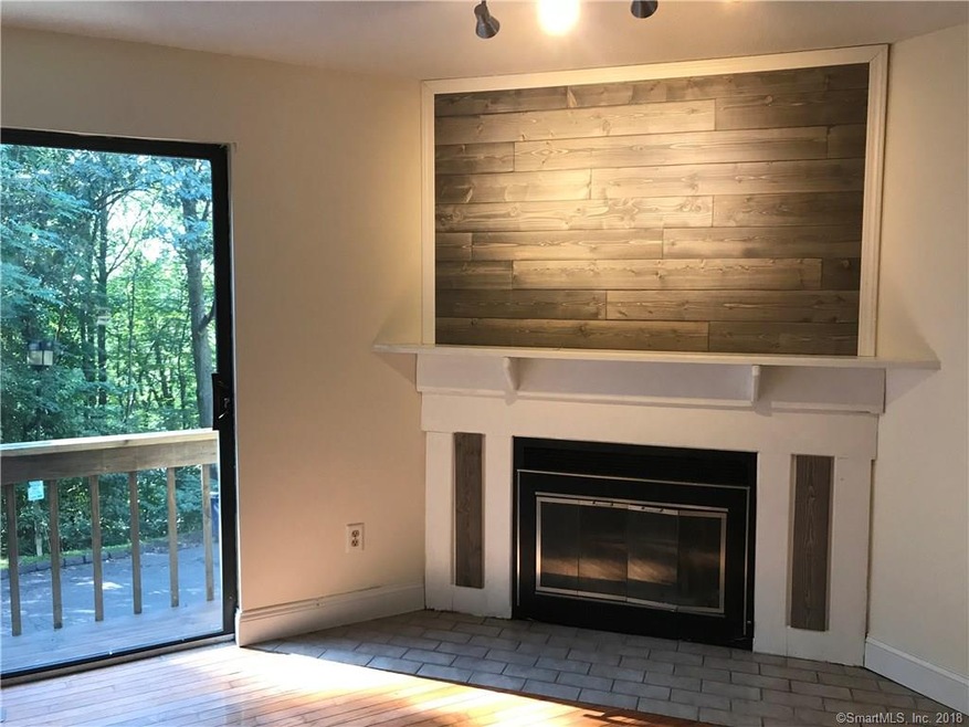 40 Foxon Hill Rd unit I34, New Haven, CT 06513 - photo 1