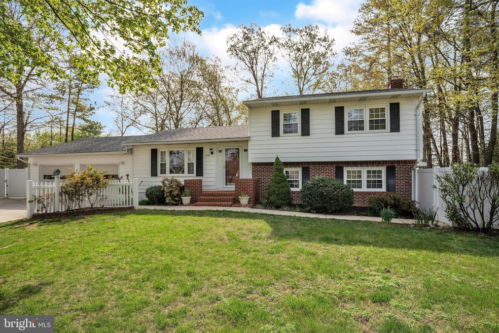 22030 Daniel Ct, California, MD 20619 - photo 1