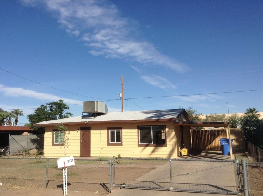 3128 W Cypress