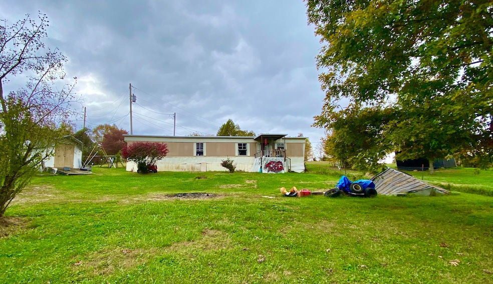 45 Spencer Rd, East Bernstadt, KY 40729