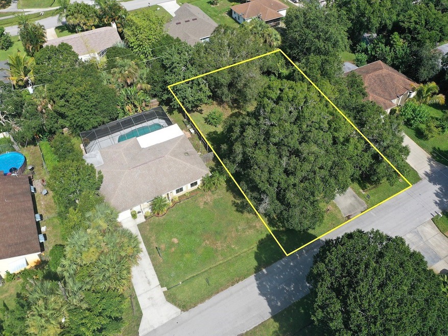 442 Toledo St, Sebastian, FL 32958 - photo 1